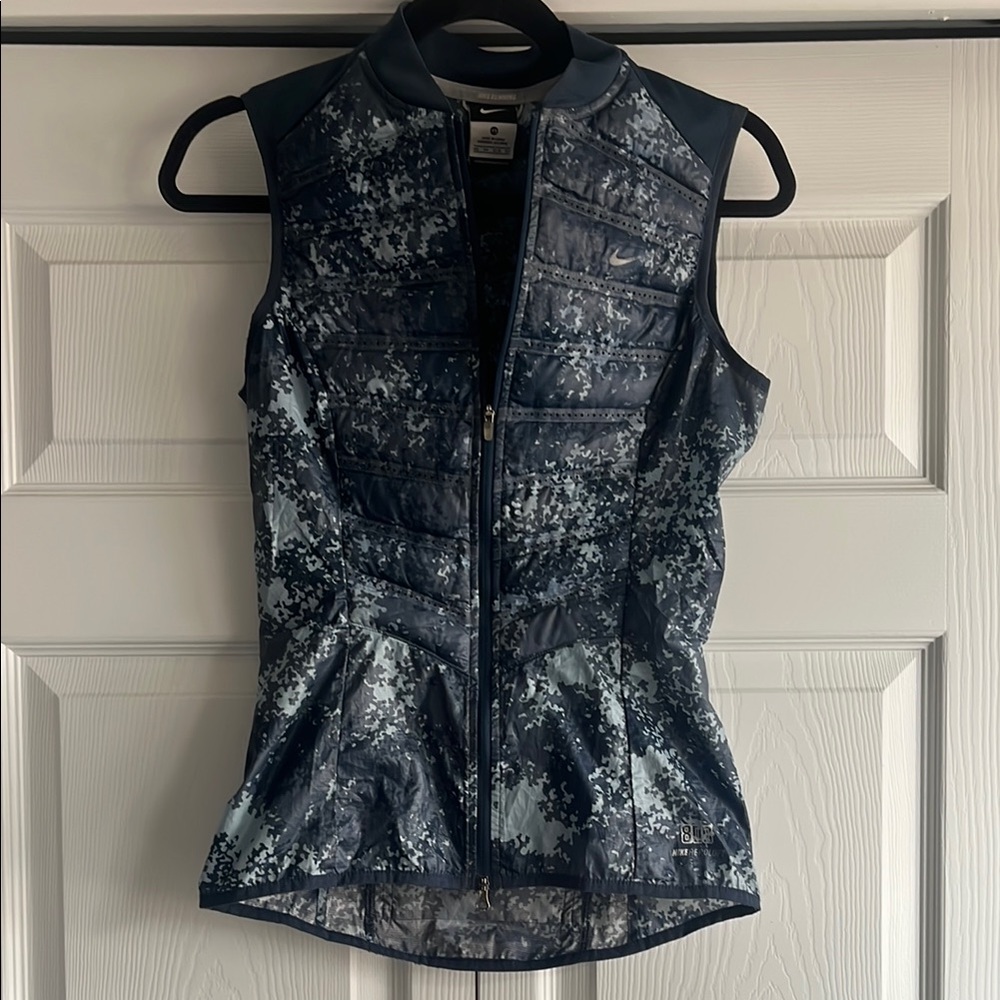 Nike Women’s teal/blue XS Camo Quilted running Vest jogging sports